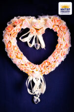 Свадебная композиция из цветов  "Сердце", 34*36см, пластик/текстиль