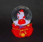 Снежный шар "Мешок с Сантой", d-6см, пластик/стекло