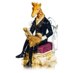 Статуэтка "Жираф в камзоле в кресле с газетой", h-22,5 см, полистоун