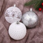 Набор ёлочных шаров "Изморозь",   d-8 см, 9 шт ,  сетка, пластик, цвет  белый, серебро
