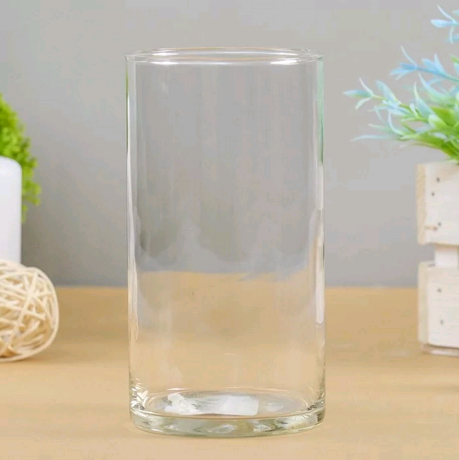 Ваза настольная "Венера" прозрачная  30х15 пластик